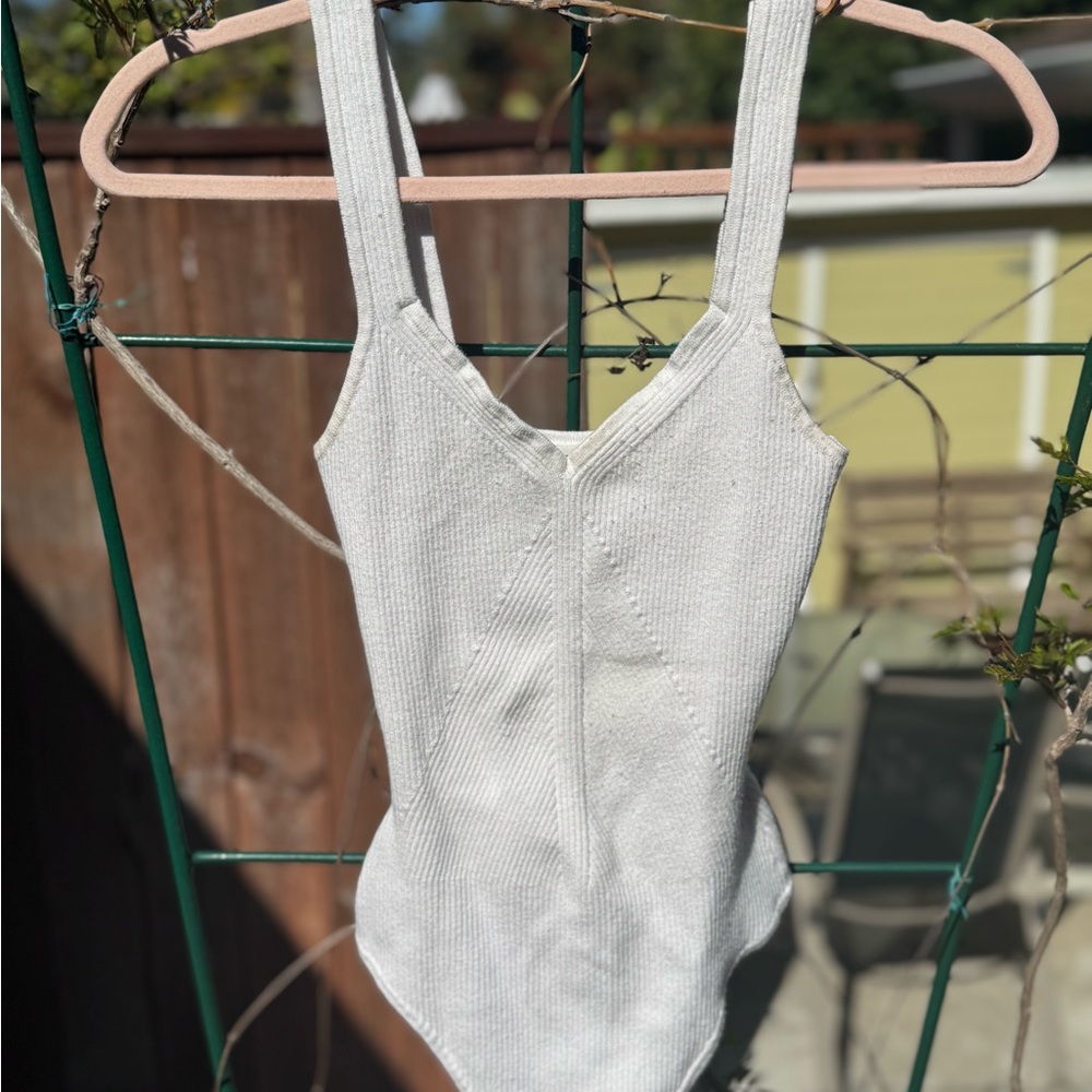 Abercrombie & Fitch white knit bodysuit tank | small